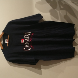 Single‎ Stitch Vancouver, Canada T-Shirt. Navy, red. XL.